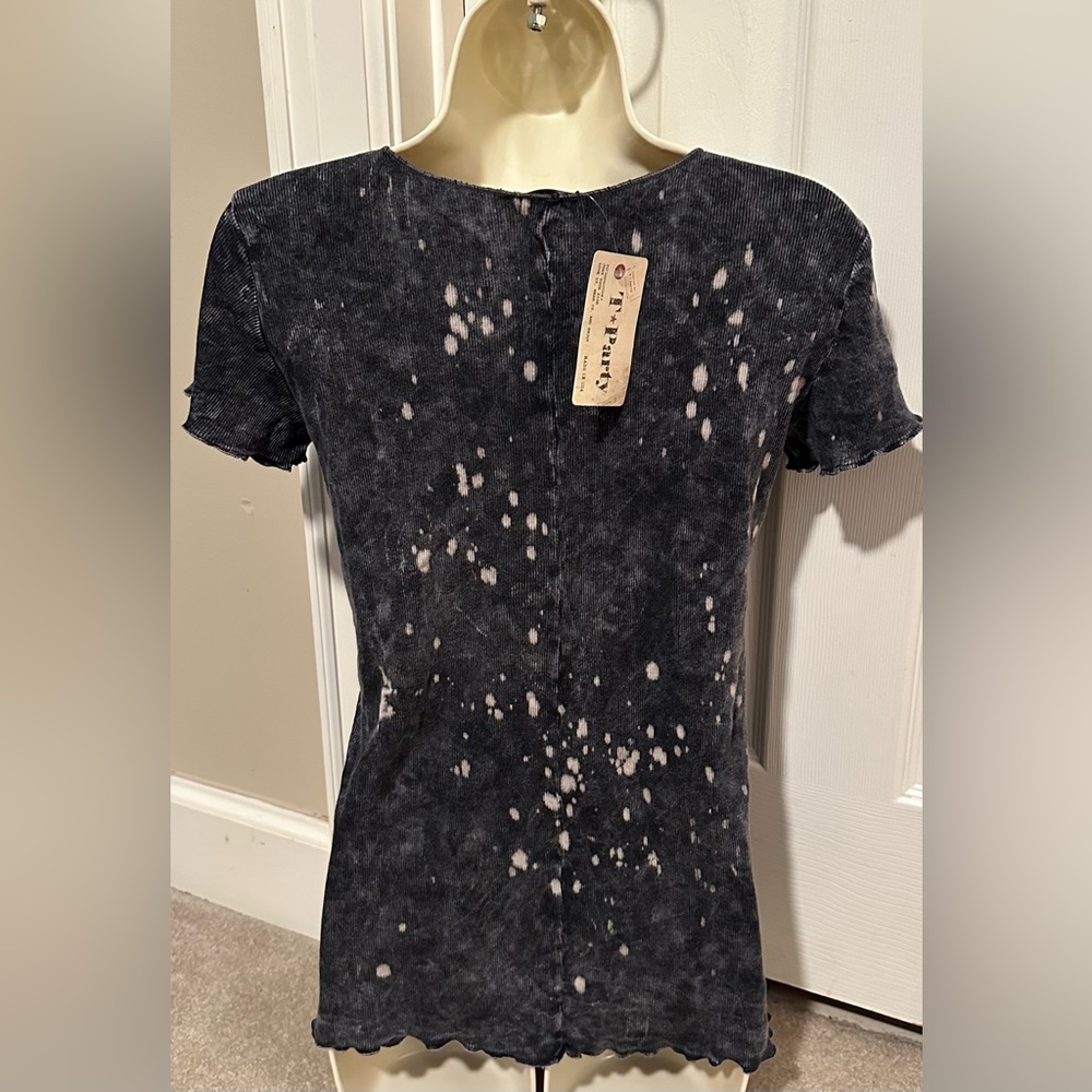 T Party NWT bleach splatter Stretchy ribbed cotton shirt with scoop neck.
